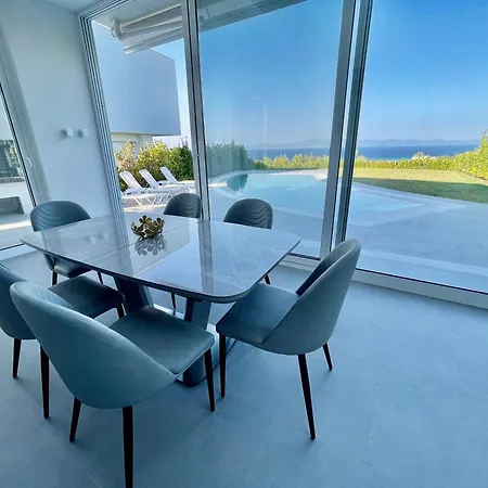 Family Sofia 4 Bedrooms