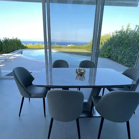 Family Sofia 4 Bedrooms
