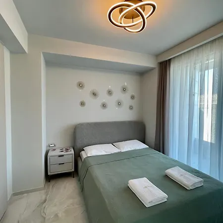 Family Sofia 4 Bedrooms וילה חניוטי