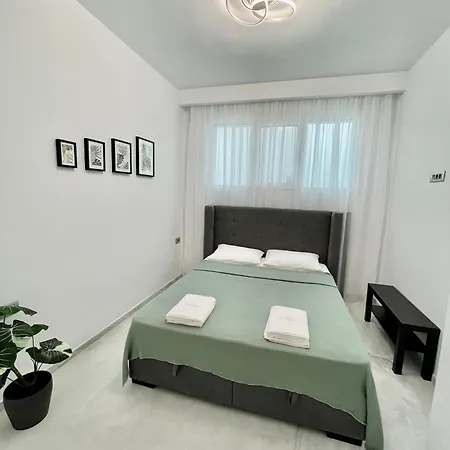Family Sofia 4 Bedrooms *
